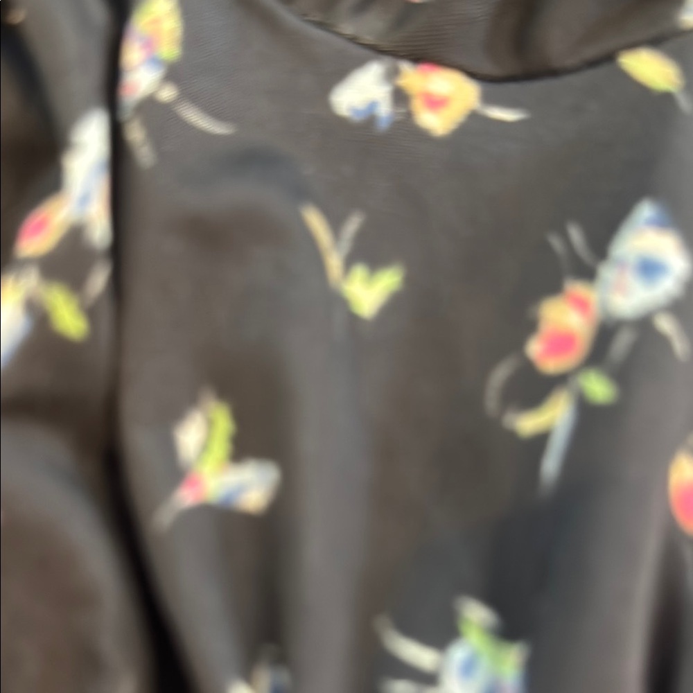 Urban Outfitters Black Ruffled Crop Top - Picture 6 of 7